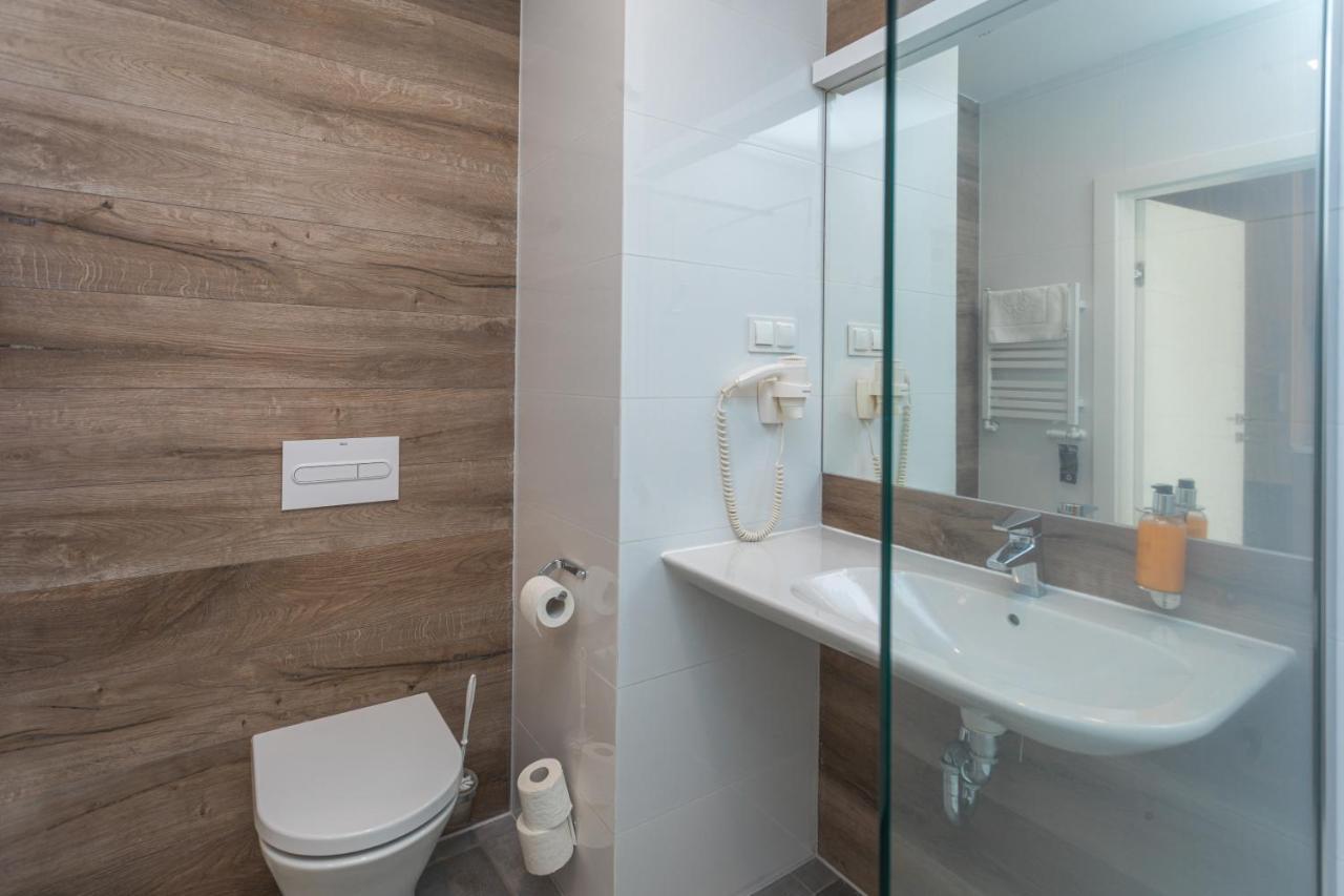 Aparthotel Apartamenty Czarna Gora 325 Шенна Екстериор снимка